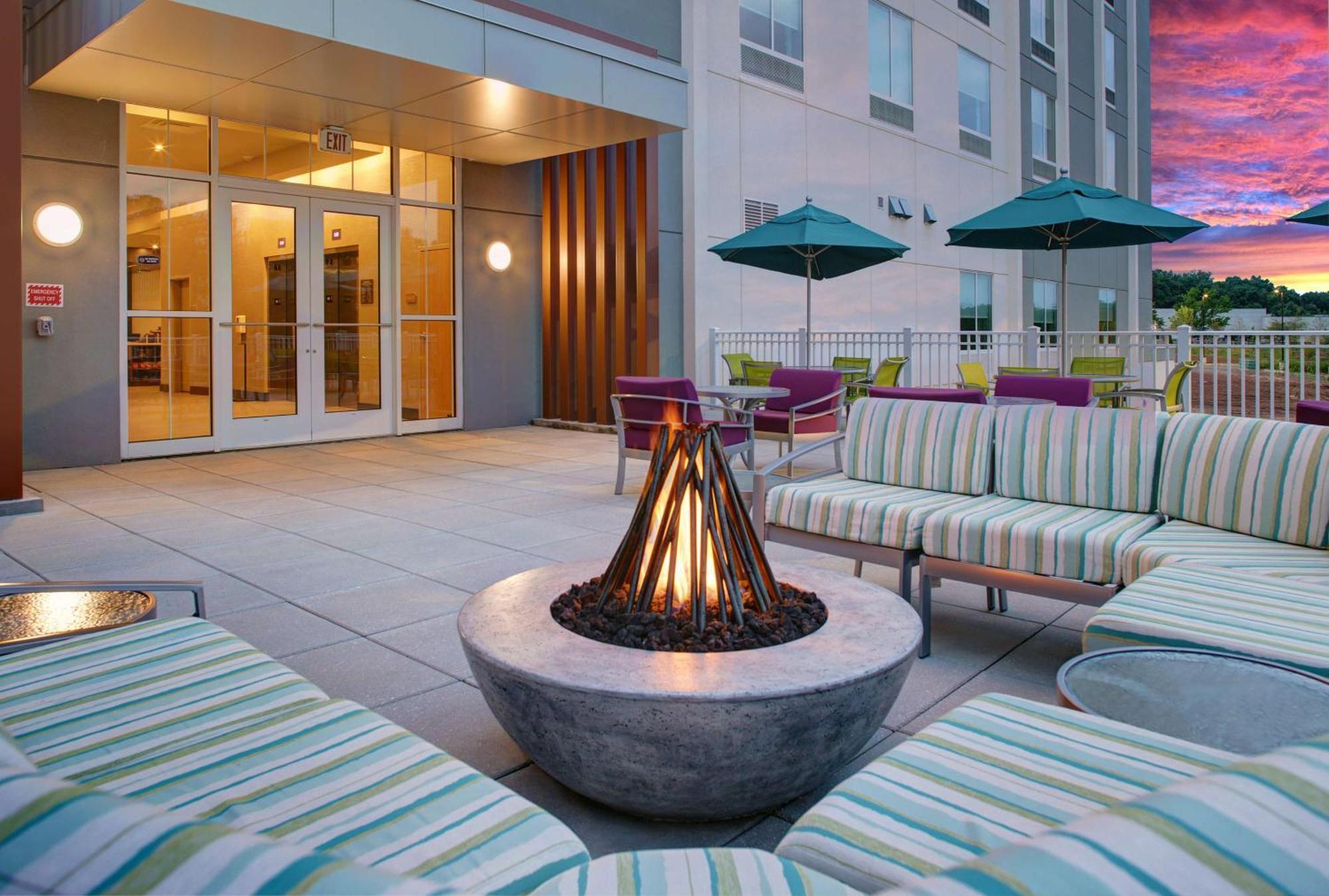 Hilton Garden Inn Manassas Ngoại thất bức ảnh
